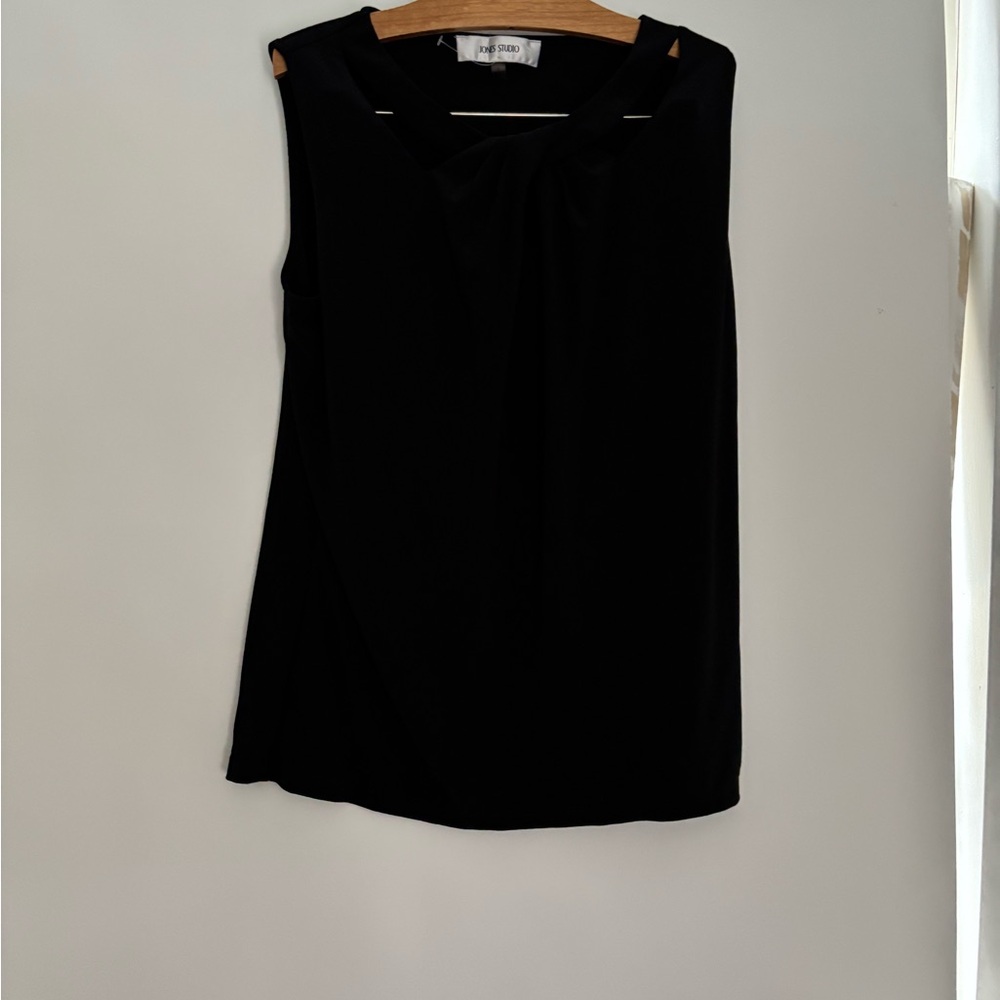 Jones Studio Classic Black Top